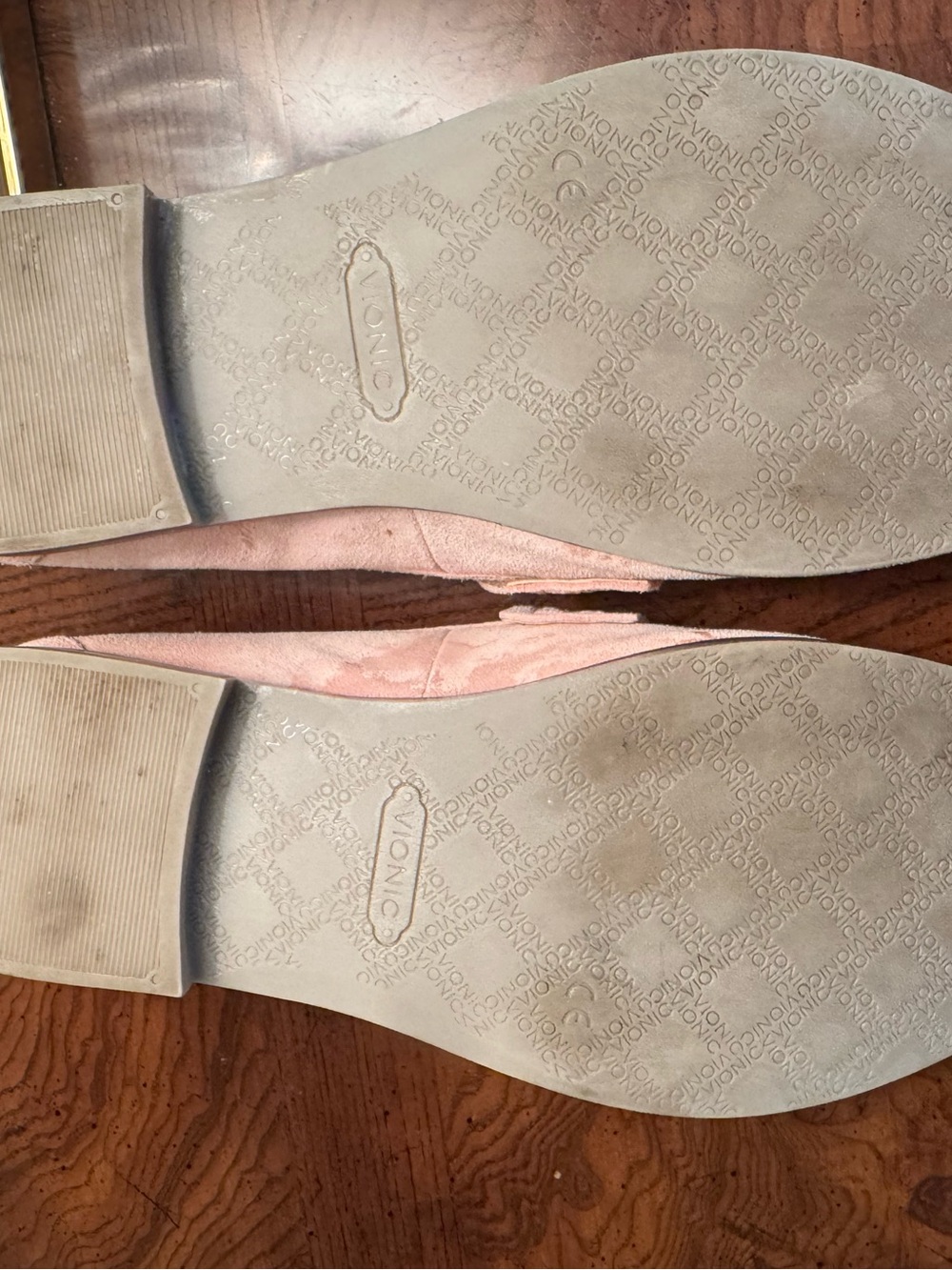 Women’s Vionic Pink Suede Jeweled Loafers, 10M - Picture 6 of 8